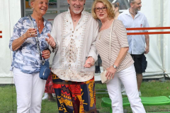 Screenshot_20230821_230002_Facebook